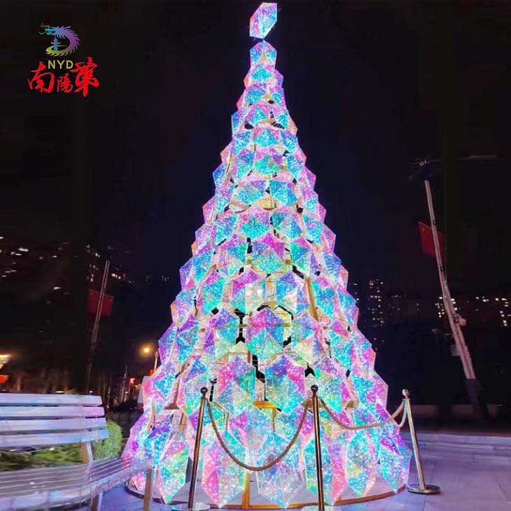 Large Outdoor Light Up Christmas Tree